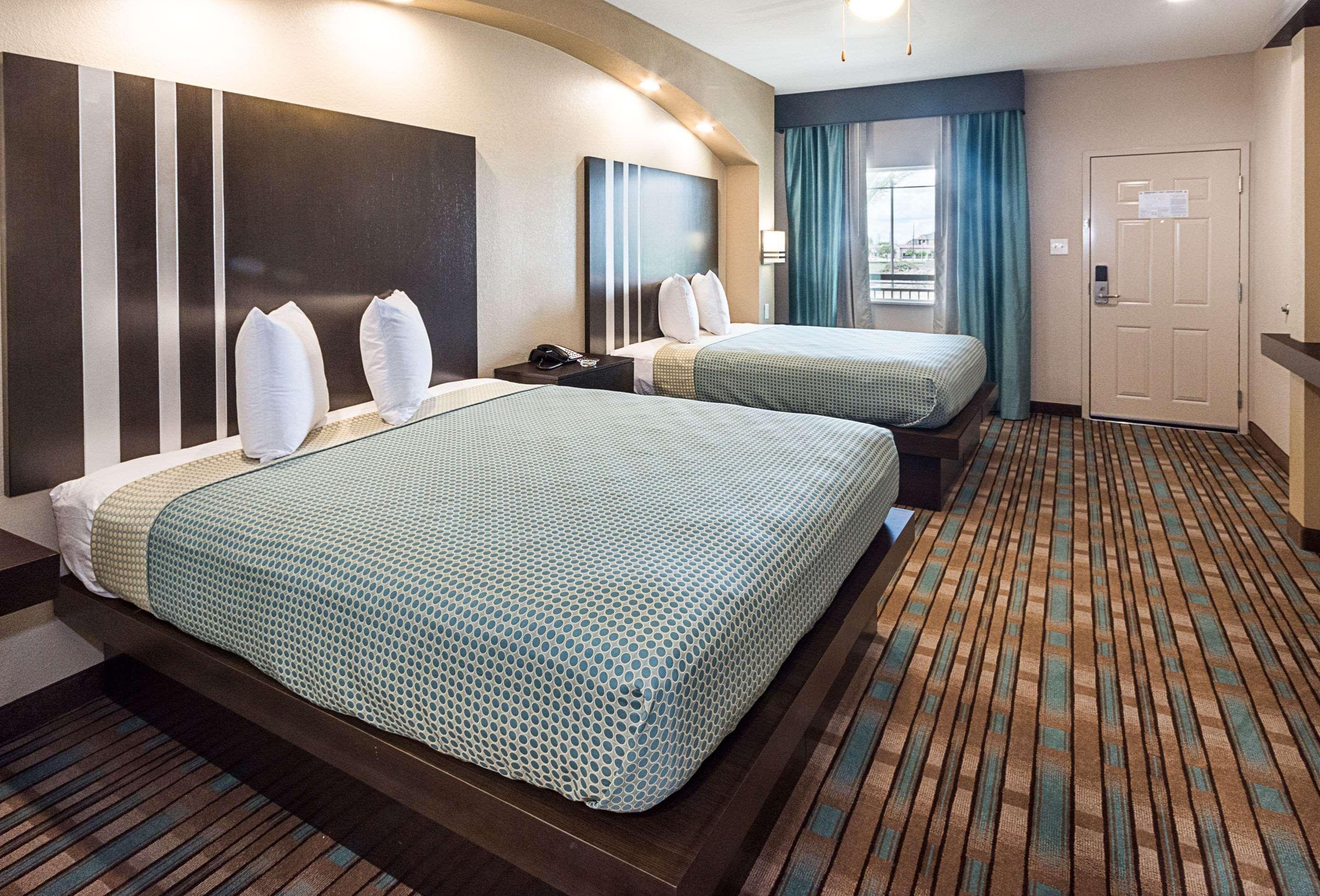 Jersey Village Econo Lodge Inn & Suites Houston Nw-Cy-Fair מראה חיצוני תמונה