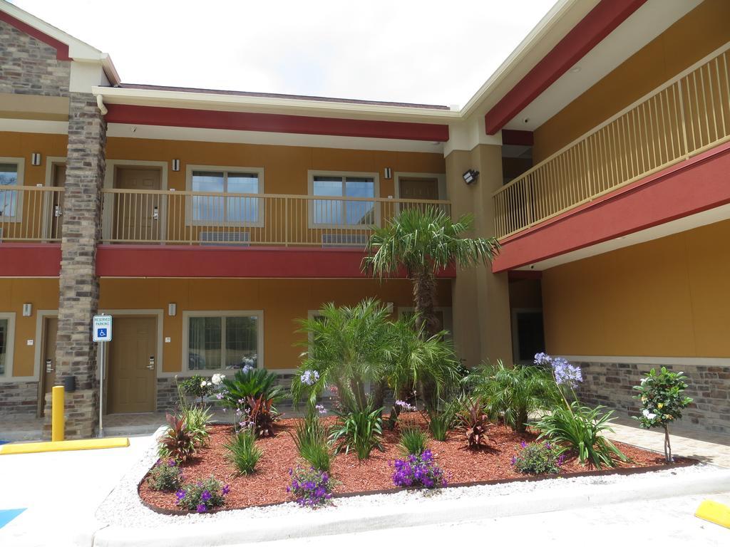 Jersey Village Econo Lodge Inn & Suites Houston Nw-Cy-Fair מראה חיצוני תמונה