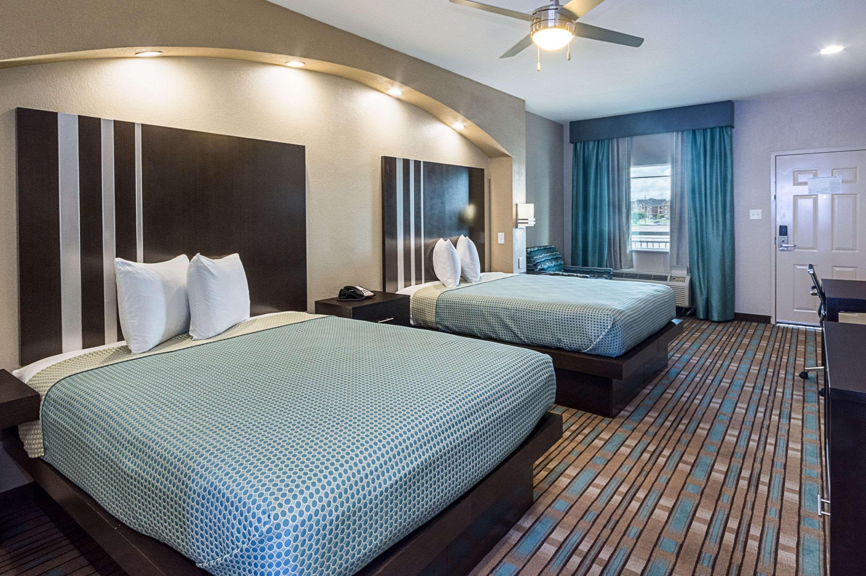 Jersey Village Econo Lodge Inn & Suites Houston Nw-Cy-Fair מראה חיצוני תמונה
