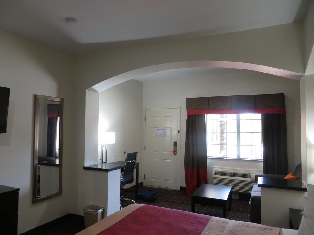 Jersey Village Econo Lodge Inn & Suites Houston Nw-Cy-Fair מראה חיצוני תמונה