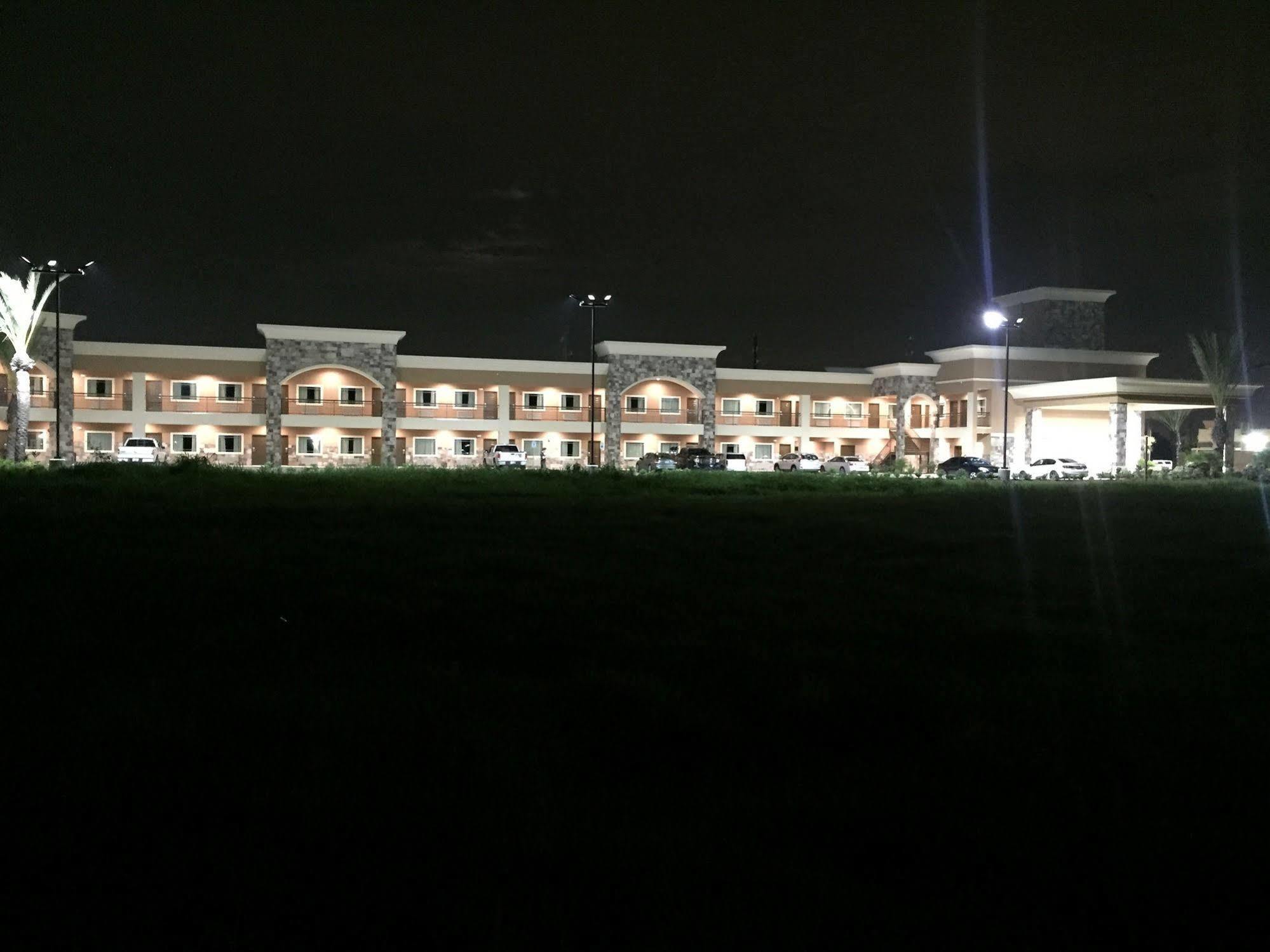 Jersey Village Econo Lodge Inn & Suites Houston Nw-Cy-Fair מראה חיצוני תמונה