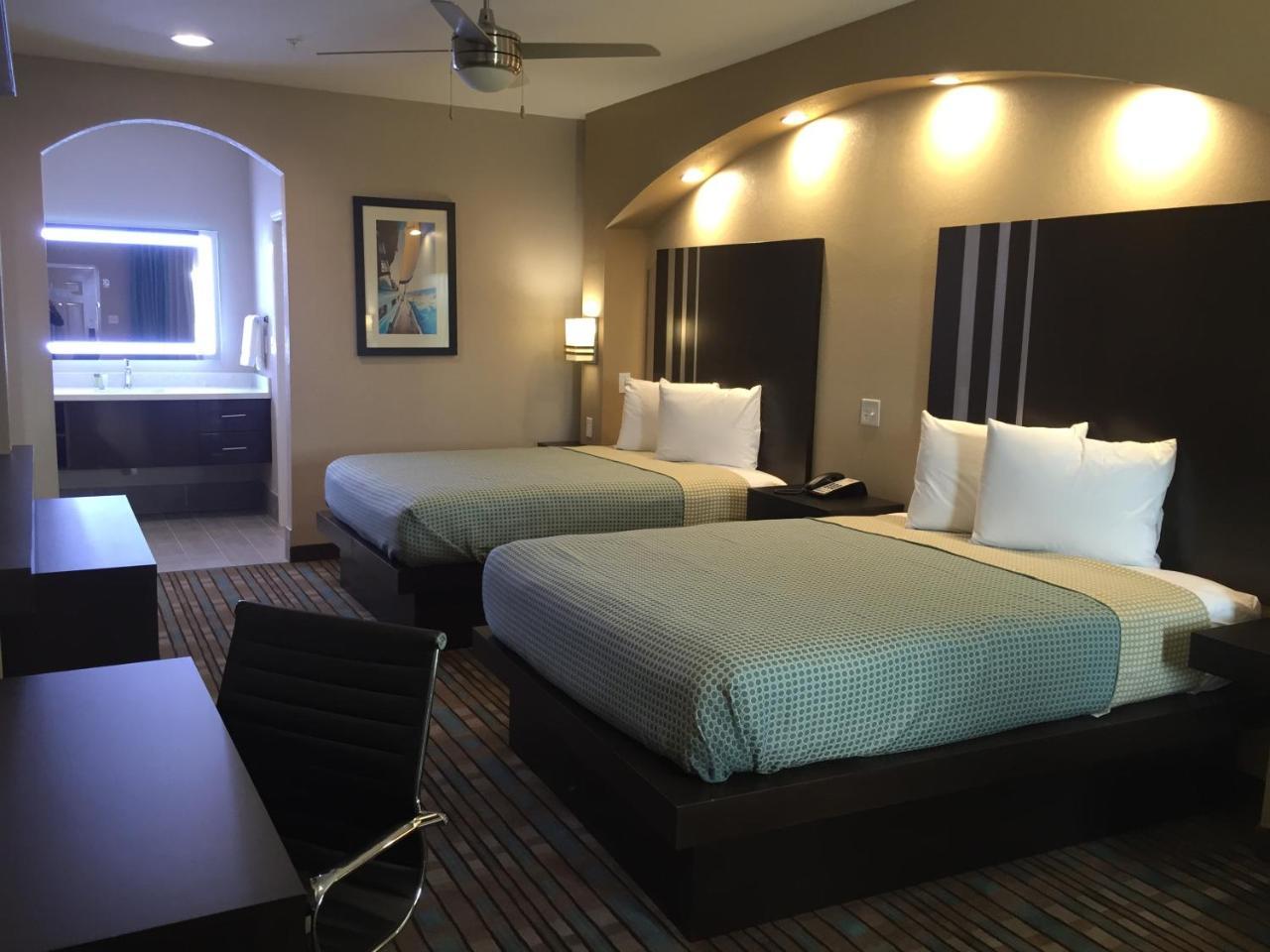 Jersey Village Econo Lodge Inn & Suites Houston Nw-Cy-Fair מראה חיצוני תמונה